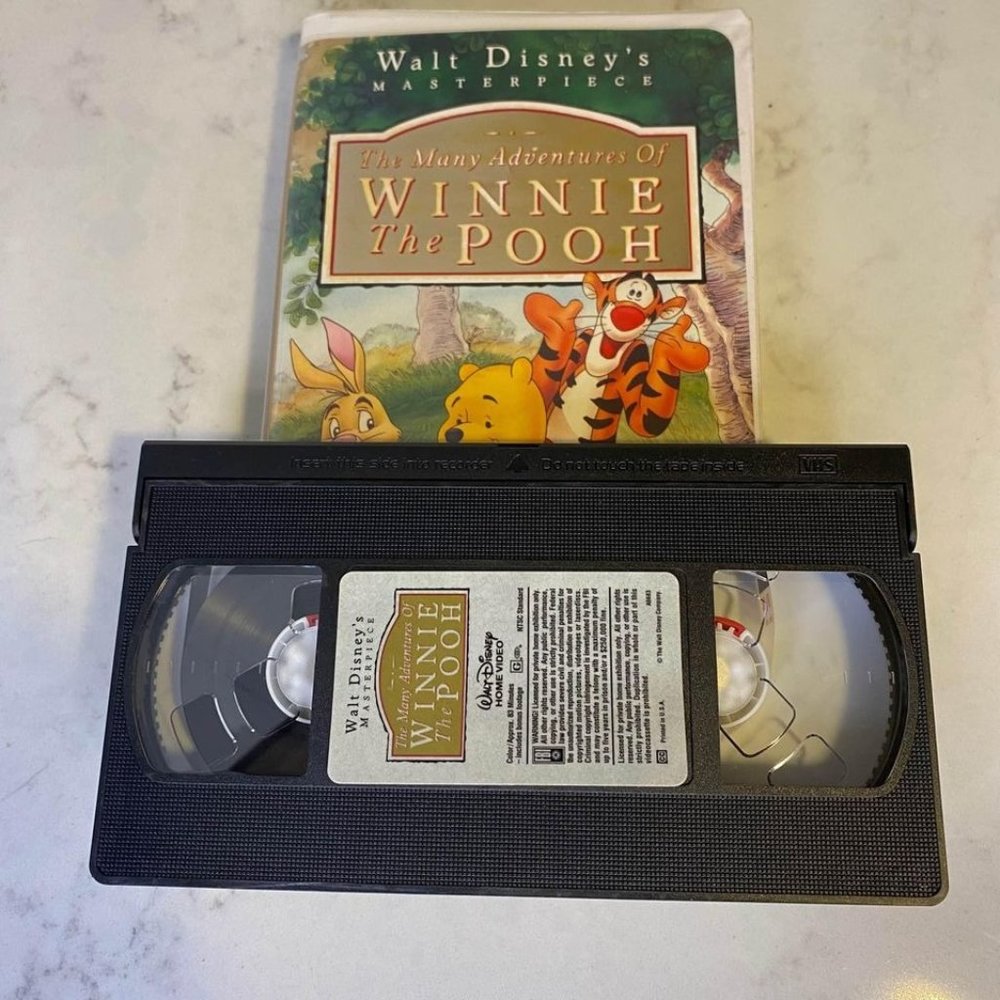 The Many Adventures of Winnie the Pooh (VHS, 1996)